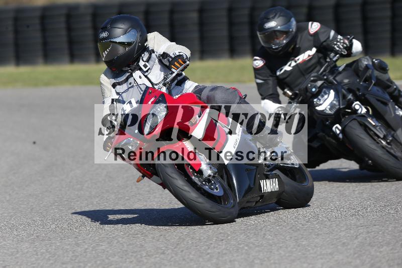 /Archiv-2025/49 26.08.2025 Cornu Master School ADR/blau-bleu/41